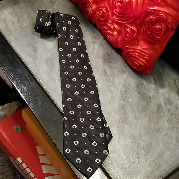 Antonio Ricci Tie - Picture 1 of 3